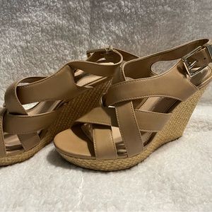 EUC Jessica Simpson Wedges